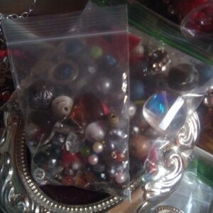2 bag of beads